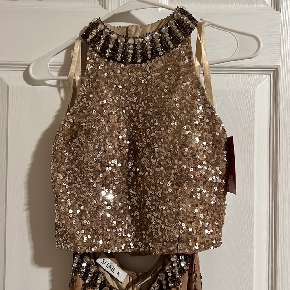 Shail K size 4 two piece set. Jewels and sequins, brown tones.